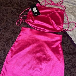 To die for fashion nova skirt set!